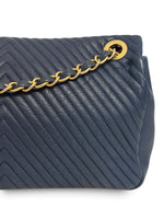 将图片加载到图库查看器，Chanel Surpique Flap Bag, Chevron Calfskin Gold-tone Hardware
