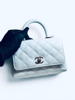 将图片加载到图库查看器，Chanel Coco Handle Mini 21K Blue Caviar Gold-tone Hardware
