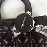 Charger l&#39;image dans la galerie, Christian Dior Lady Dior Medium
