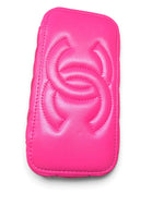 Load image into Gallery viewer, Chanel Coco Hearts Vanity Case, Quilted Barbie Pink Lambskin Gold-tone Hardware

