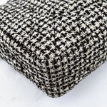 Load image into Gallery viewer, Chanel Shoulder Bag Houndstooth Tweed
