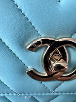 将图片加载到图库查看器，Chanel Trendy CC Small Chevron Sky Blue Lambskin Gold-tone Hardware
