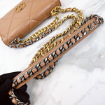 Charger l&#39;image dans la galerie, Chanel19 Wallet on Chain 21K Caramel Lambskin Mixed Hardware
