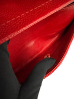 将图片加载到图库查看器，Chanel Timeless Classic Small 19B True Red Caviar Gold-tone Hardware
