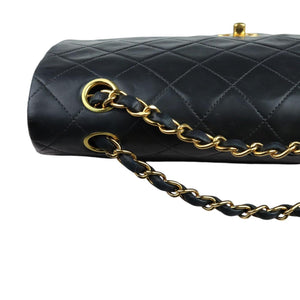 Chanel Timeless Classic Medium - Vintage. Black Diamond Quilted Lambskin, 24kt Gold-plated Hardware