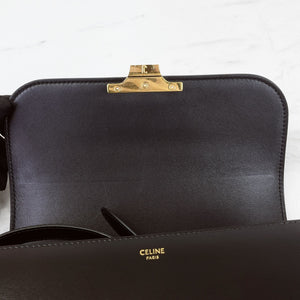 Celine Triomphe Medium