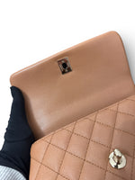 Charger l'image dans la galerie, Chanel Coco Handle Mini 21P Caramel Caviar Gold-tone Hardware
