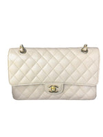 将图片加载到图库查看器，Chanel Timeless Classic Medium Beige Caviar Gold-tone Hardware
