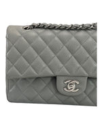 Charger l&#39;image dans la galerie, Chanel Timeless Classic Medium M/L
