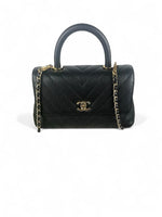 Charger l&#39;image dans la galerie, Chanel Coco Handle Small Chevron Quilted Black Caviar, Gold-Tone Hardware
