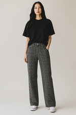 Load image into Gallery viewer, Marc Jacobs The Monogram Denim Straight-Leg Jeans - Black, Womens 27
