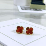 Charger l&#39;image dans la galerie, Van Cleef and Arpels Vintage Alhambra 1 Motif Earrings - Vca
