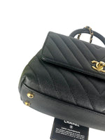 Charger l&#39;image dans la galerie, Chanel Coco Handle Small Chevron Quilted Black Caviar, Gold-Tone Hardware
