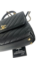 Charger l&#39;image dans la galerie, Chanel Coco Handle Small Chevron Quilted Black Caviar, Gold-Tone Hardware
