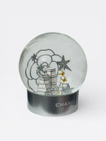 Charger l'image dans la galerie, Chanel 2025-2026 Camelia Snow Globe, Exclusive, Limited Edition
