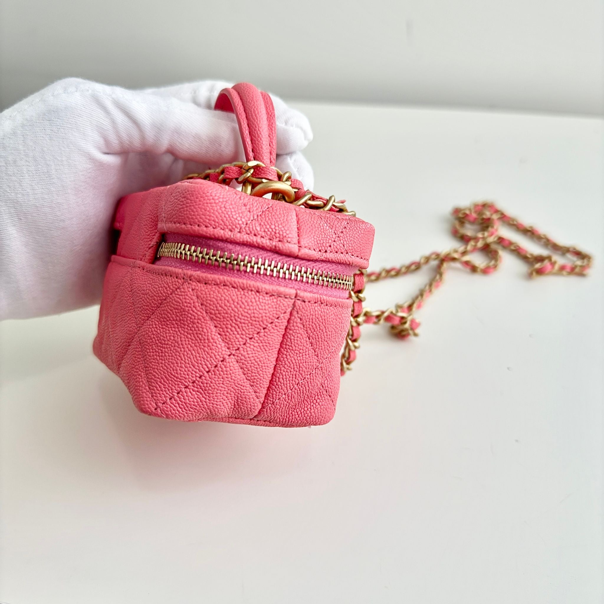 Chanel Micro Vanity Bag Pink Caviar Gold-Tone Hardware