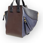 Charger l&#39;image dans la galerie, Loewe Hammock Bag Small, Chocolate and Navy Grained Calfskin, Gold-tone Hardware
