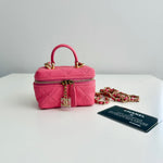 Charger l&#39;image dans la galerie, Chanel Micro Vanity Bag Pink Caviar Gold-Tone Hardware
