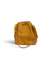 将图片加载到图库查看器，Louis Vuitton Petit Noé Vintage - Saffron, Gold-tone Hardware
