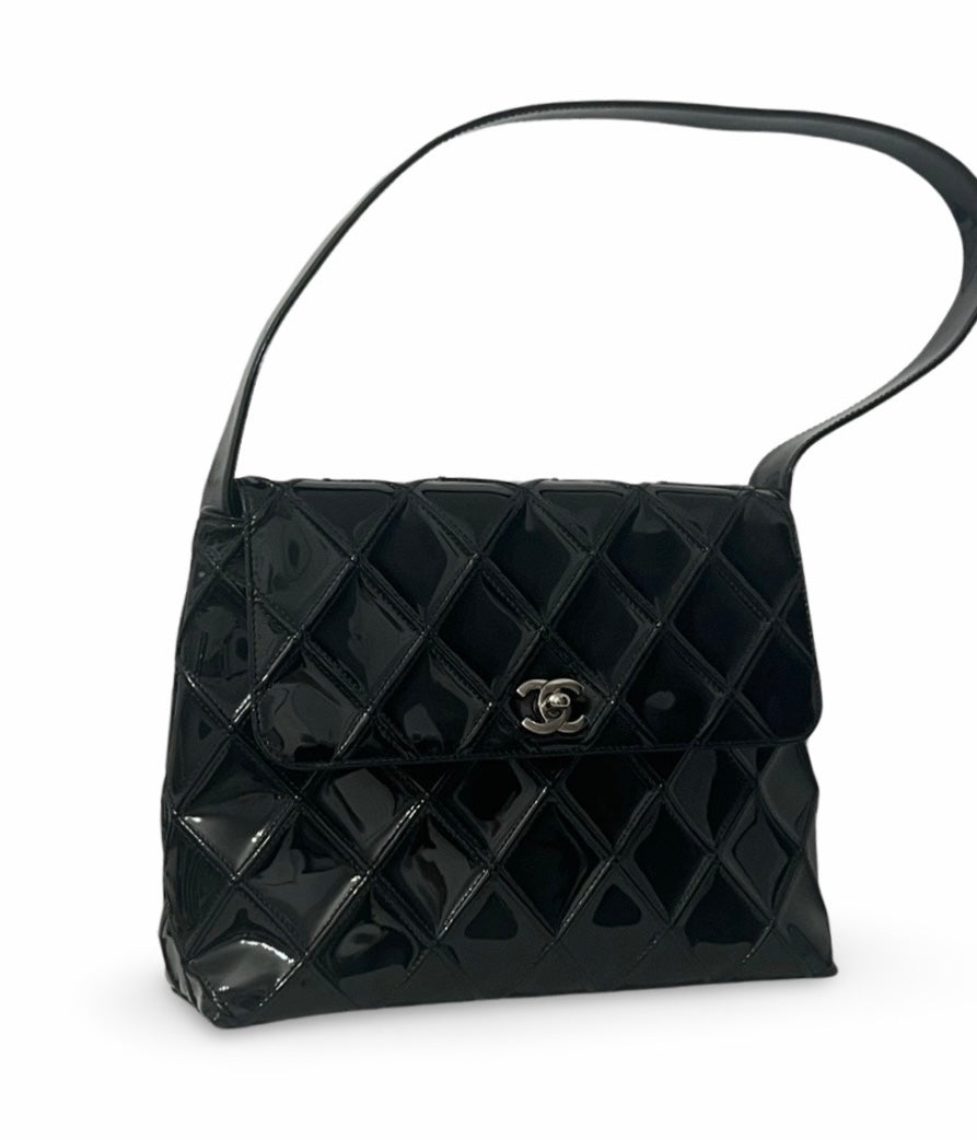 Chanel Vintage Diamond Stitched Shoulder Bag