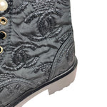 Charger l&#39;image dans la galerie, Chanel CC Combat Short Boots Tweed Grosgrain
