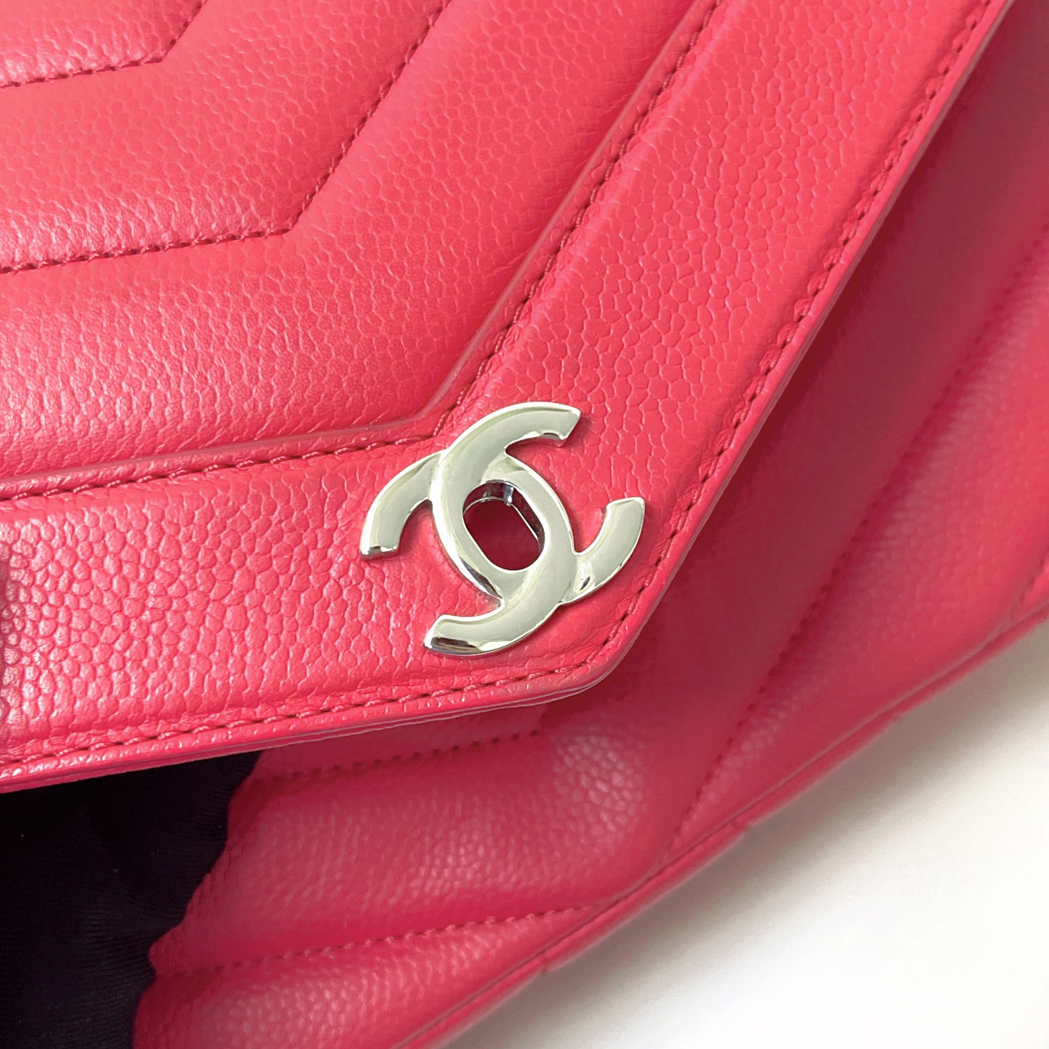 Chanel Macro Chevron Medium Shoulder Bag