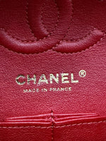 将图片加载到图库查看器，Chanel Timeless Classic Small 19B True Red Caviar Gold-tone Hardware
