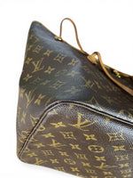 Load image into Gallery viewer, Louis Vuitton Neverful GM Tote - Classic Monogram, Pink Interior, Gold-tone Hardware
