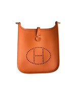 将图片加载到图库查看器，Hermès Evelyne TPM – Orange Clemence Leather Gold-tone Hardware
