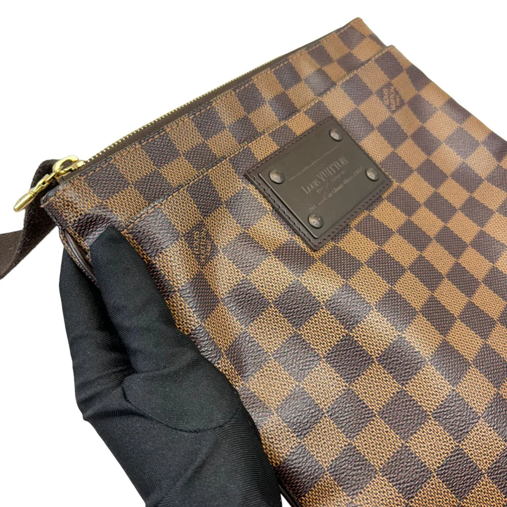 Louis Vuitton Brooklyn Flat Pochette Damier Ebene Brown Gold Tone Hardware