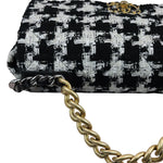 将图片加载到图库查看器，Chanel 19 Flap Large Ribbon Houndstooth Tweed Black White MHW
