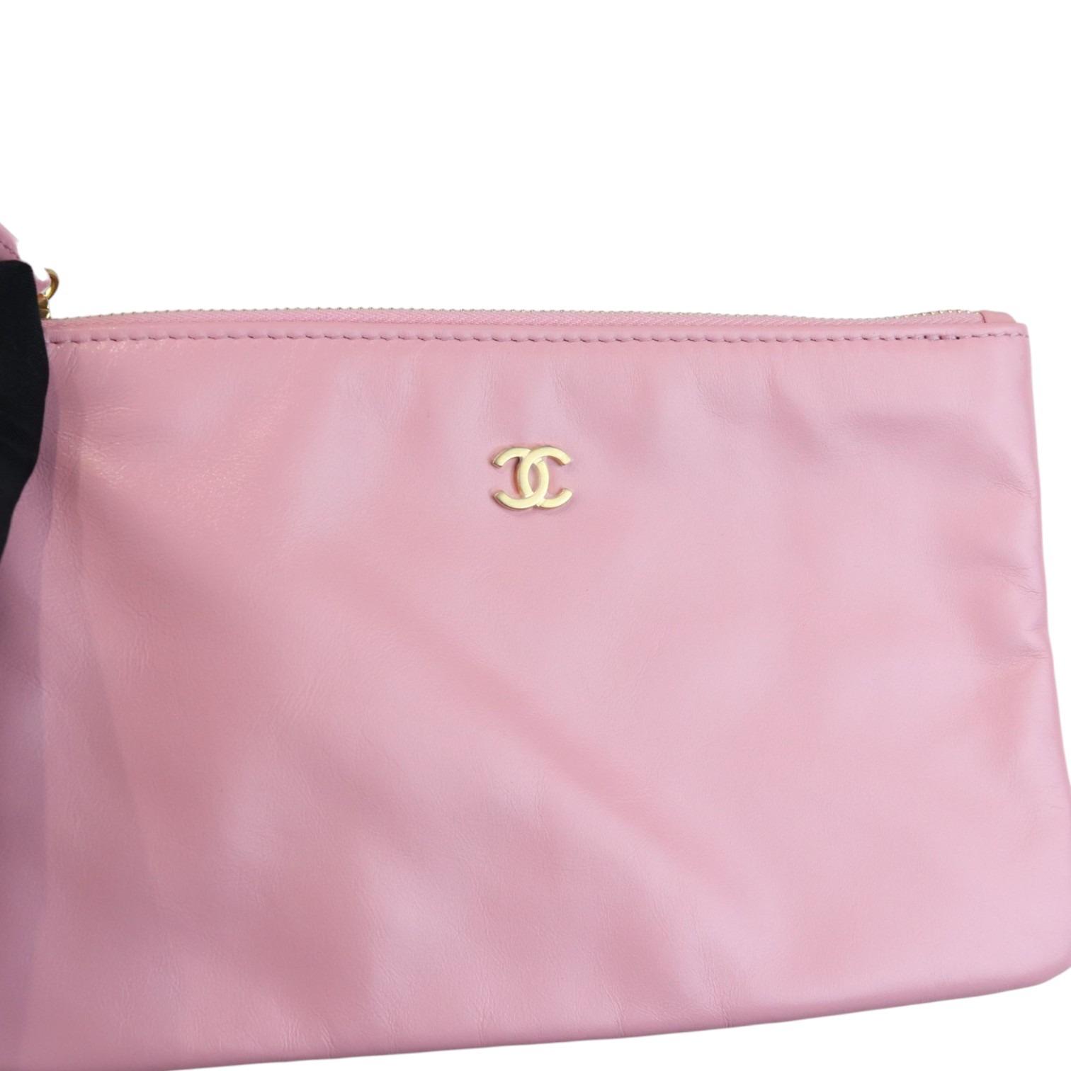 Chanel 22 Small Shiny Calfskin Quilted Pink GHW