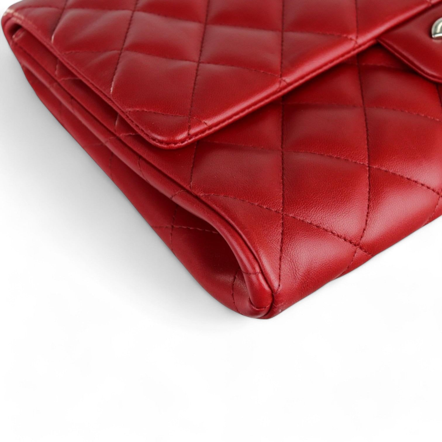 Chanel Clutch Jumbo with Chain Diamond Quilted Red Lambskin Silver-tone Hardware