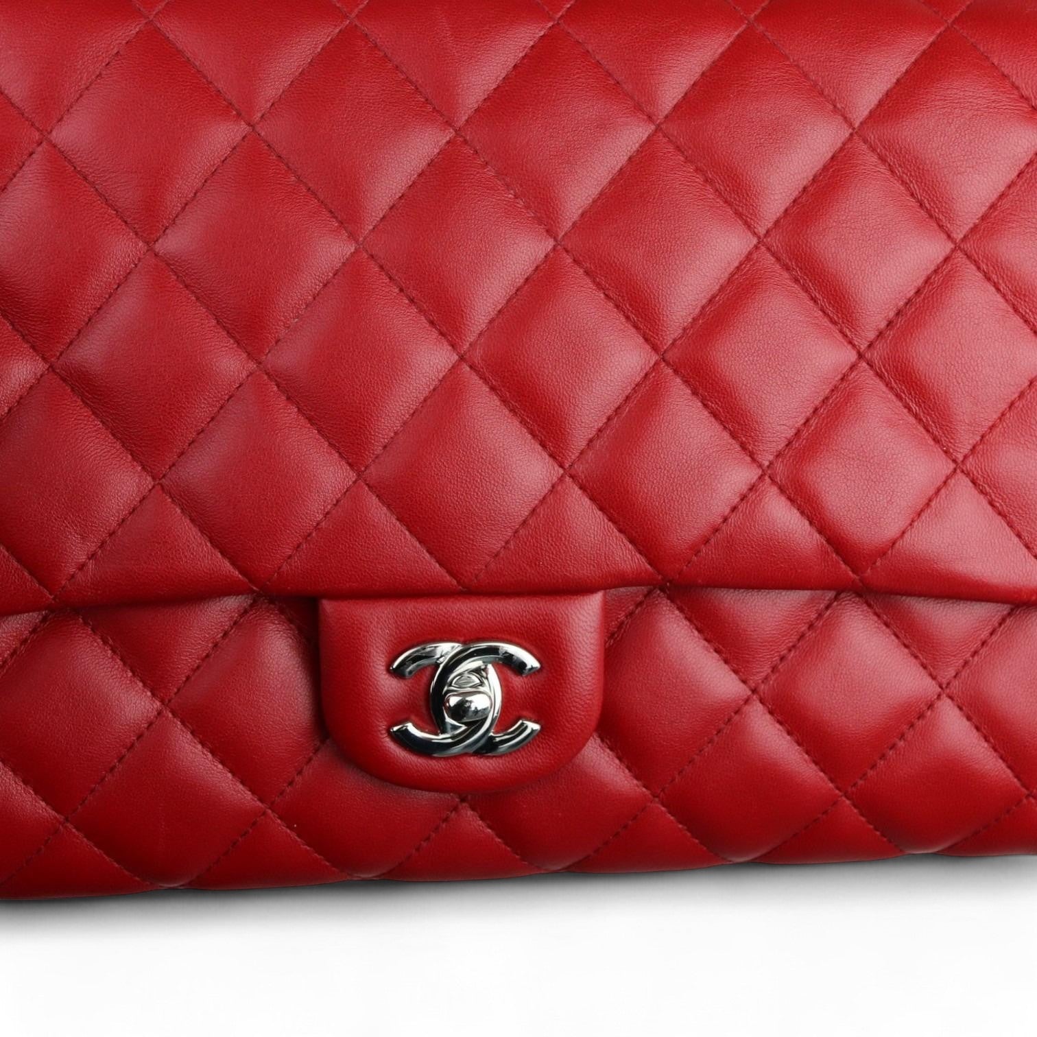 Chanel Clutch Jumbo with Chain Diamond Quilter Red Lambskin Silver-tone Hardware