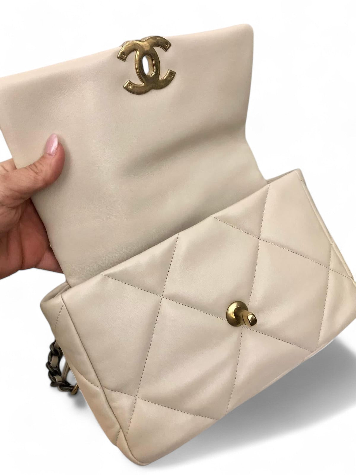 Chanel 19 Small Beige Lambskin, Mixed Hardware