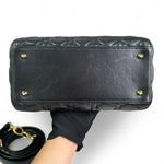 Charger l&#39;image dans la galerie, Christian Dior Lady Dior Medium Black Quilted Lambskin Gold-tone Hardware

