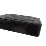 Charger l&#39;image dans la galerie, Black quilted leather car seat cover on a white background
