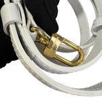 将图片加载到图库查看器，White leather dog leash with gold hardware featuring a brand logo on a white background
