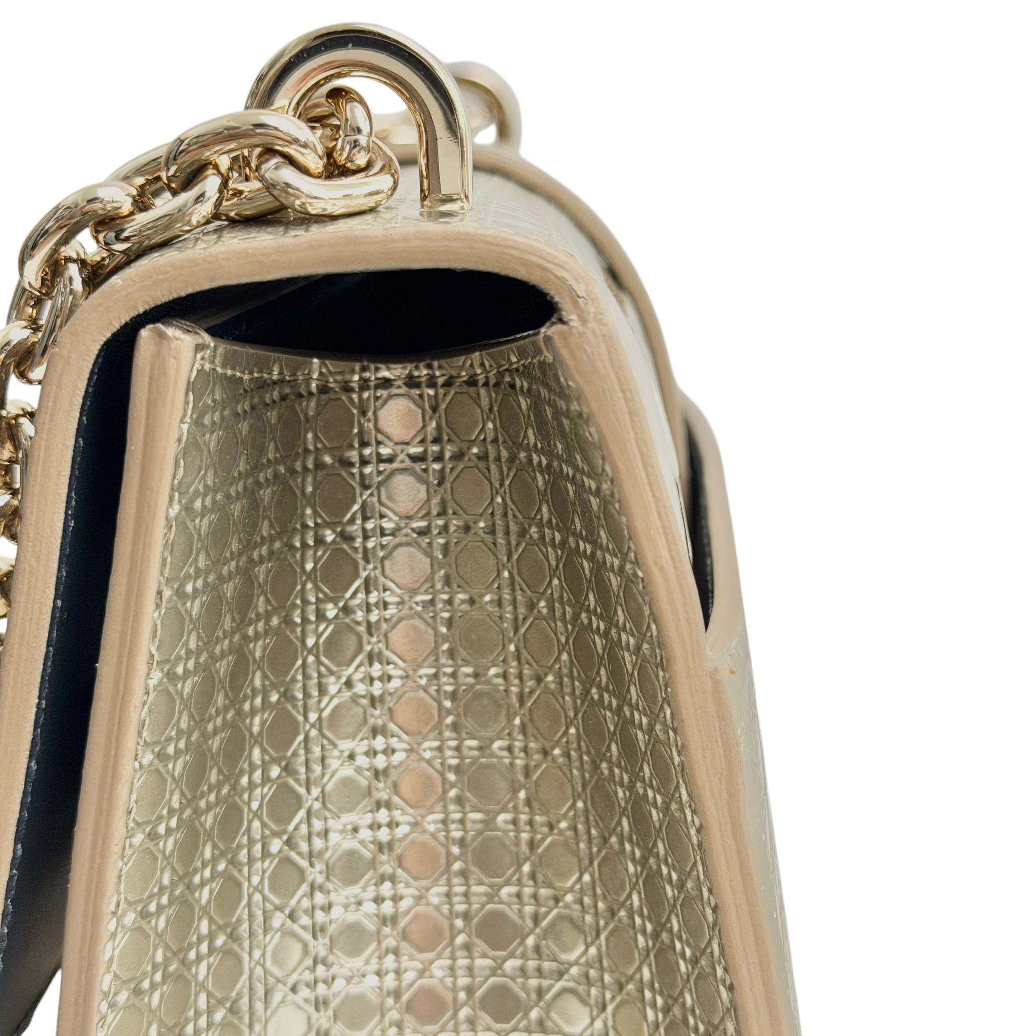 Christian Dior Montaigne 30 Chain – Champagne Gold Micro Cannage, Gold-tone Hardware