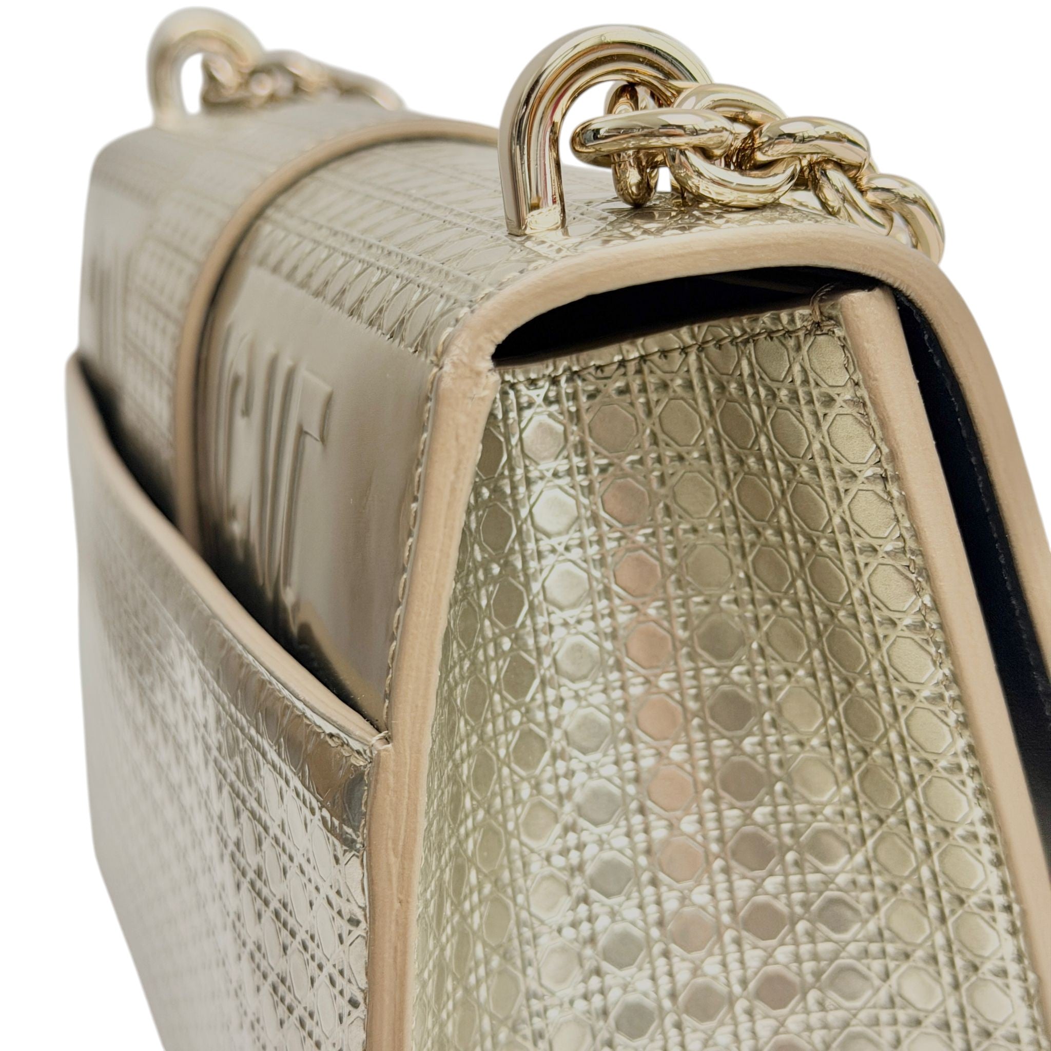 Christian Dior Montaigne 30 Chain – Champagne Gold Micro Cannage, Gold-tone Hardware