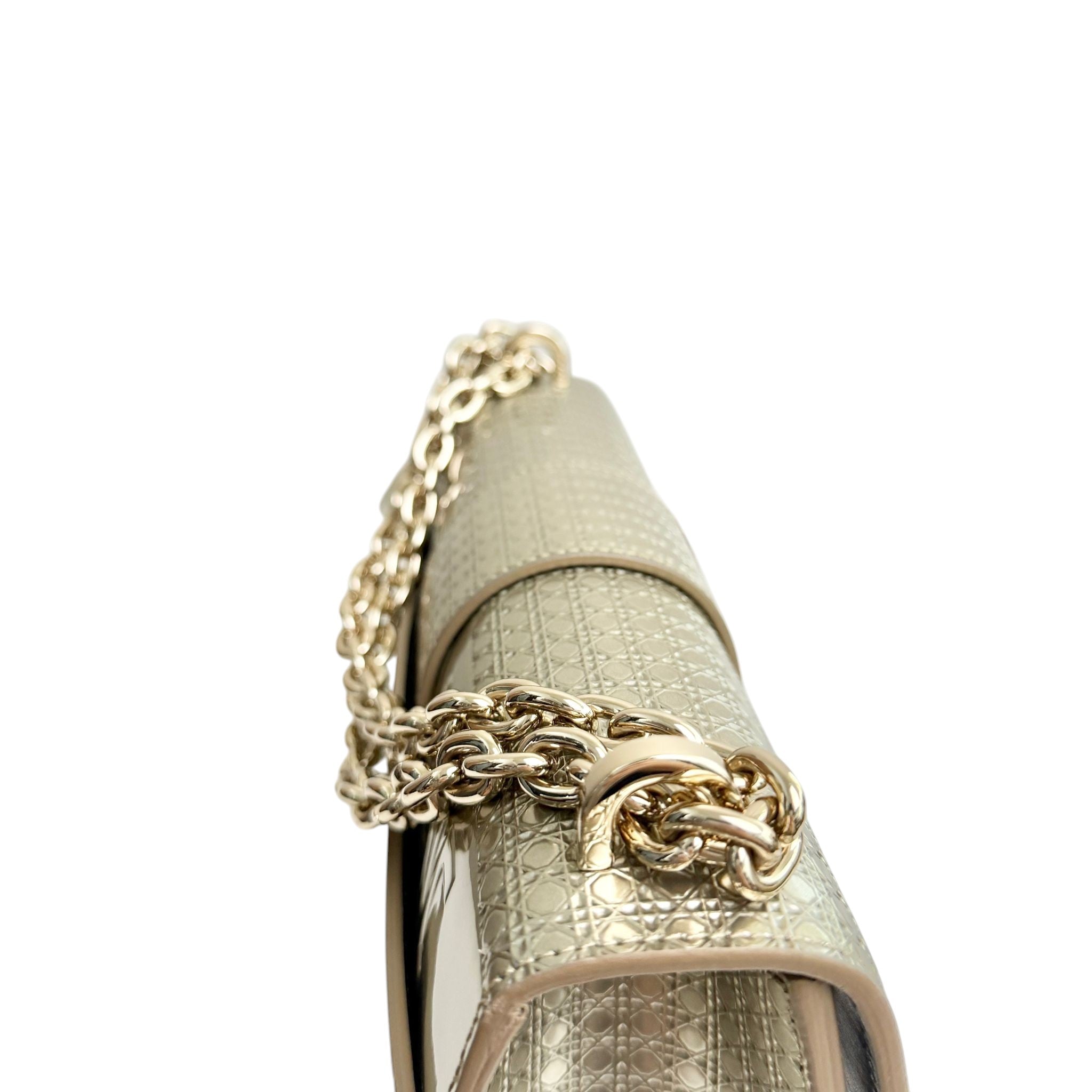 Christian Dior Montaigne 30 Chain – Champagne Gold Micro Cannage, Gold-tone Hardware