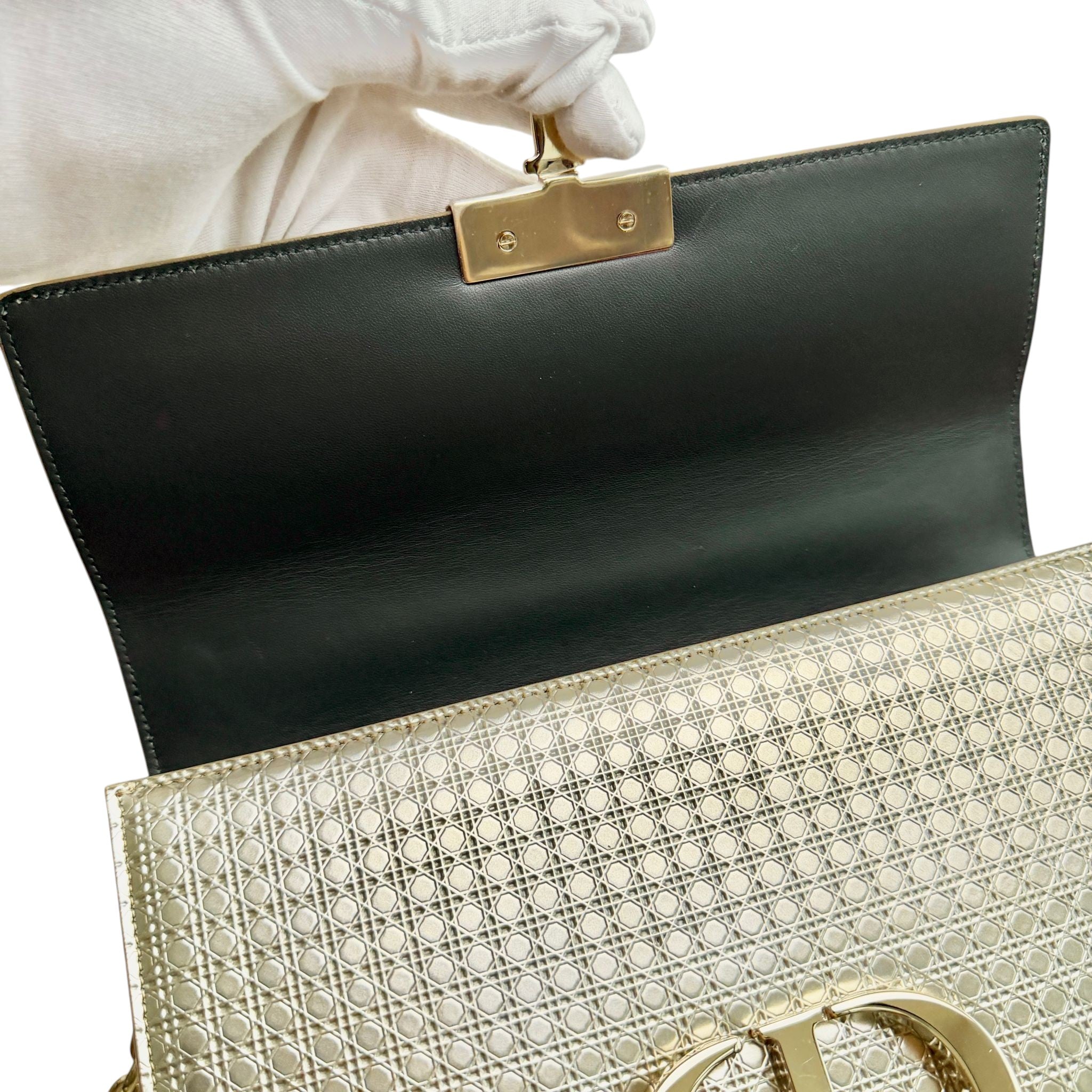 Christian Dior Montaigne 30 Chain – Champagne Gold Micro Cannage, Gold-tone Hardware