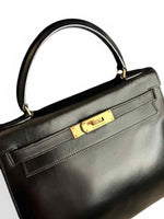 Load image into Gallery viewer, Hermès Vintage Kelly 28 Noir/Black Box Leather, 24kt-plated Gold Hardware
