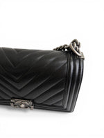 Charger l'image dans la galerie, Chanel Leboy Old Medium – Black Caviar, Ruthenium Hardware
