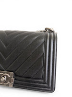Charger l'image dans la galerie, Chanel Leboy Old Medium – Black Caviar, Ruthenium Hardware
