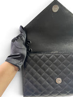 Load image into Gallery viewer, Saint Laurent Envelope Flap Bag Medium – Triquilt Black Grained Calfskin Black Hardware
