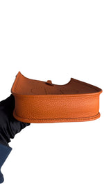 将图片加载到图库查看器，Hermès Evelyne TPM – Orange Clemence Leather Gold-tone Hardware
