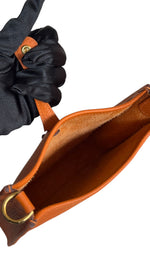 将图片加载到图库查看器，Hermès Evelyne TPM – Orange Clemence Leather Gold-tone Hardware
