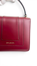 将图片加载到图库查看器，Bvlgari Serpenti Forever Top Handle - Pink, Ivory, Burgundy Calfskin Leather, Gold-tone Hardware

