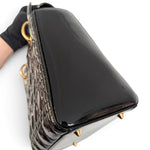 Charger l'image dans la galerie, Christian Dior Lady Dior Medium, Black Patent Leather Gold-tone Hardware

